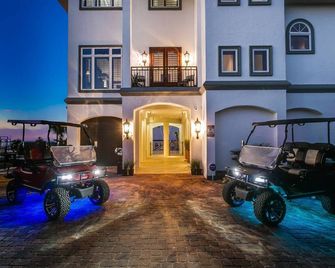 Palacio de Panferio - Pensacola Beach