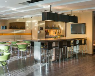 Hampton By Hilton Barranquilla - Barranquilla - Bar