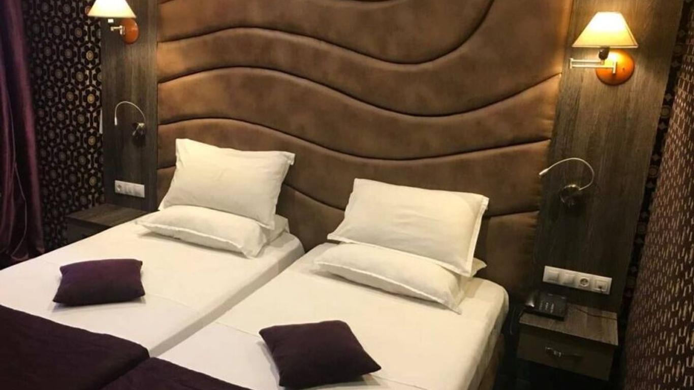 Hotel Emir