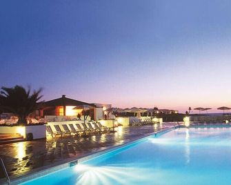 Villaggio Approdo di Ulisse - Favignana - Piscina