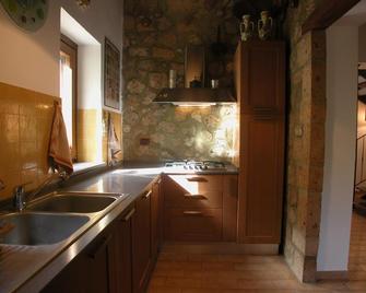 Podere La Vigna Locazione Turistica - Orvieto - Küche