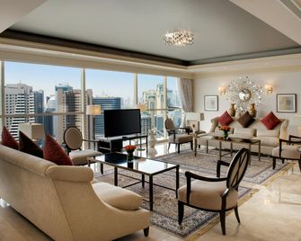 Grand Millennium Dubai - Dubai - Living room