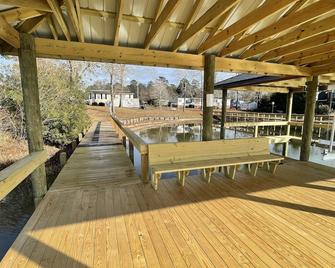 Lakefront, private dock, boat access - Manning - Pool