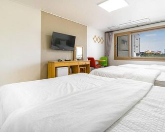 Jeju Samda Hostel - Jeju City - Bedroom