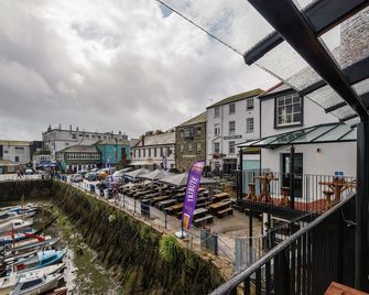 Chainlocker - Falmouth - Outdoors view