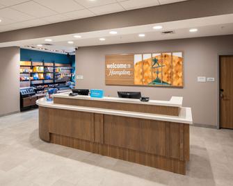 Hampton Inn by Hilton Cooperstown - Cooperstown - Front desk