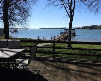 Lakefront Paradise - Mooresville - Balcony