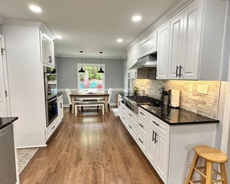 Beautiful Colonial Home for Masters Week (Evans, GA) - Evans - Kitchen