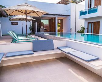 Mikiki Lifestyle Hotel - Cajueiro da Praia - Pool