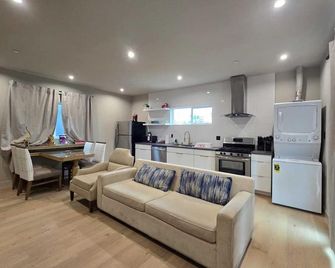 Modern 4 & 5 Br Townhomes Minutes from Downtown La - Los Angeles