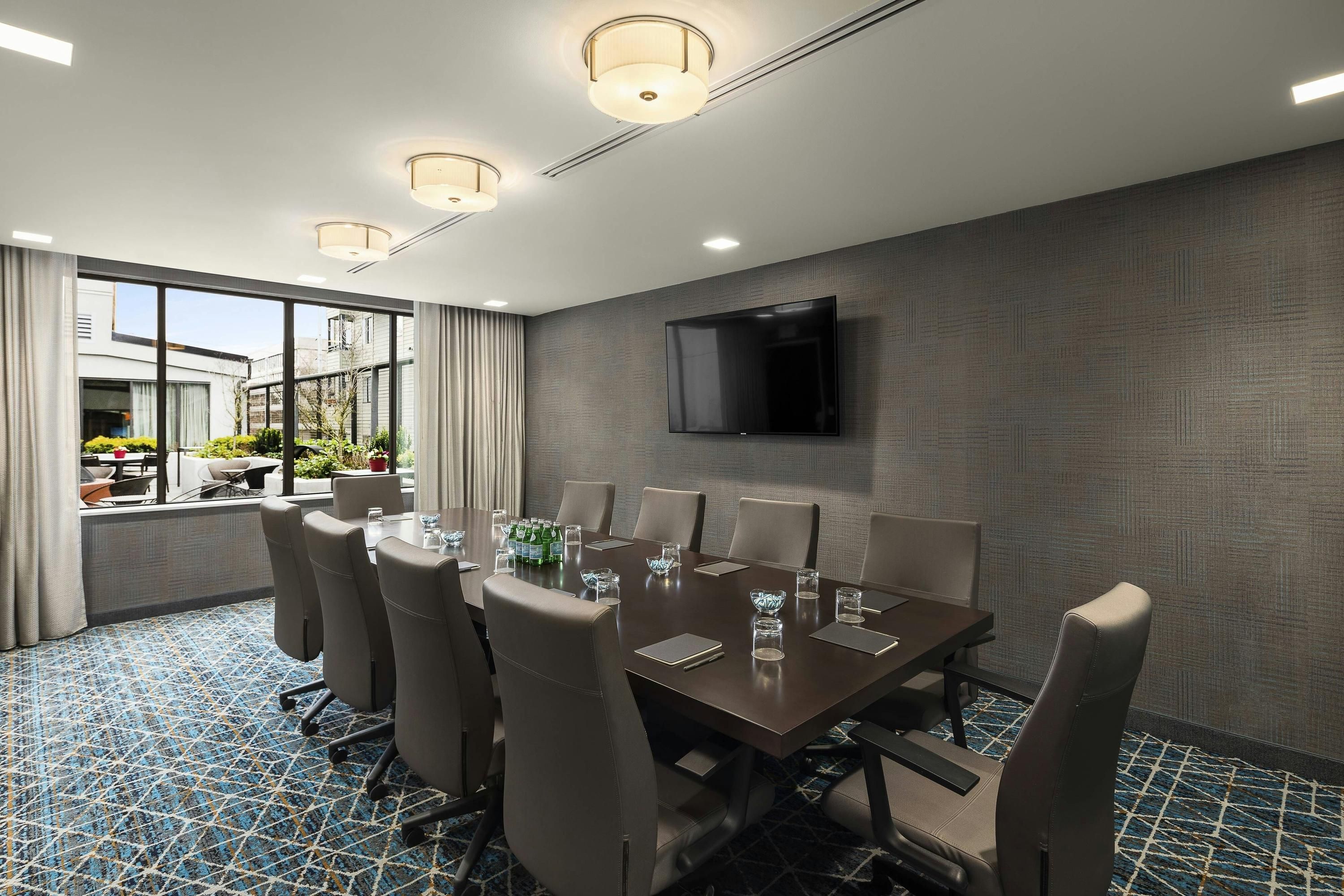 Courtyard by Marriott Seattle Northgate thumbnail 2