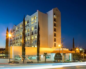 Fiesta Inn Express Chihuahua - Chihuahua - Byggnad