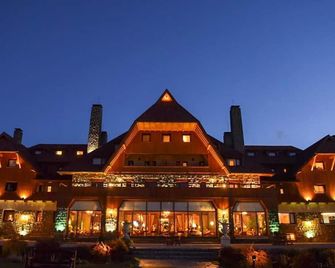 Llao Llao Resort, Golf & Spa - San Carlos de Bariloche - Bygning