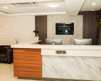 De Royal Hotel - Ampang - Rezeption
