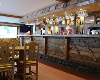 Hotel Restaurant U'fredy - La Clusaz - Bar