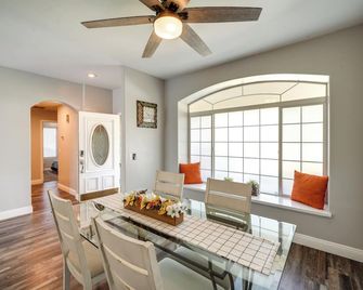 Private Pool and Patio Pet-Friendly Bakersfield Gem - Bakersfield - Salle à manger