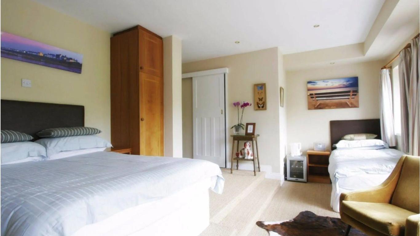 Cairn Bay Lodge