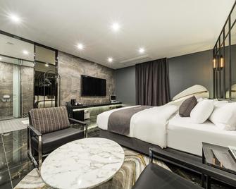 Yangju Js Hotel - Pocheon - Habitación