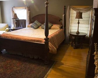 The Rookery: the Perfect other home when you're away from your own nest. - Baraboo - Sypialnia