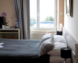 Logis Hotel Kermoor Spa - Plogoff - Bedroom