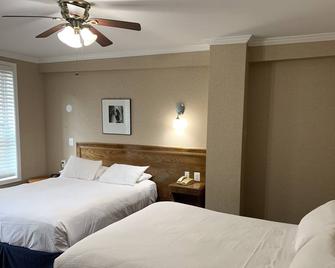 The Baron Hotel - Washington, D.C. - Bedroom