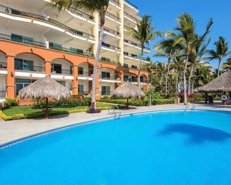 5 Star Lg 1 Bdr Playa Royale Oceanfront- - Nuevo Vallarta - Piscina