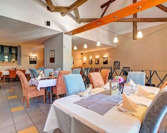 Penzión Cosmopolitan I. - Banská Štiavnica - Restaurante