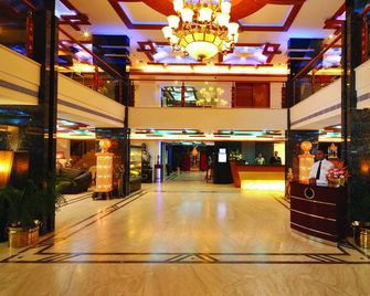 Windsor Rajadhani Hotel - Thiruvananthapuram - Lobby