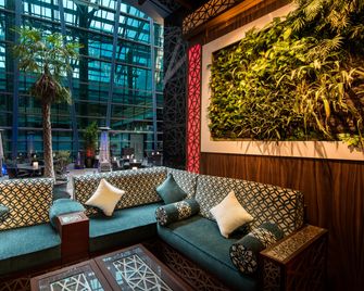 Intercontinental Hotels Doha - The City By IHG - Doha - Binnenhof