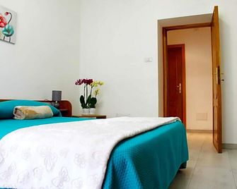 B&B Le Orchidee - 阿勒蓋羅 - 臥室