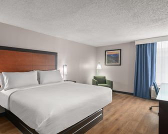 Garner Hotel Wytheville East by IHG - Wytheville - Спальня