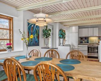 Sj214-Fredericia-Lillenaes-71 - Fredericia - Dining room