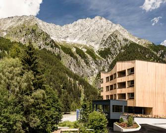 Falkensteiner Hotel Antholz - Rasen-Antholz - Gebäude
