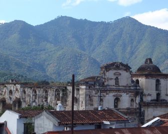 Posada San Vicente By Ahs - Antigua Guatemala - Vista del exterior