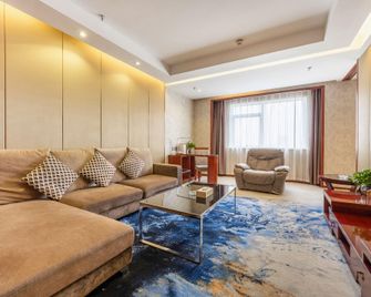 Jinjiang Keji Boutique Hotel - Hami - Habitación