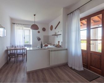 Farmhouse Querceto - Apartment Sunflower - Gubbio - Küche