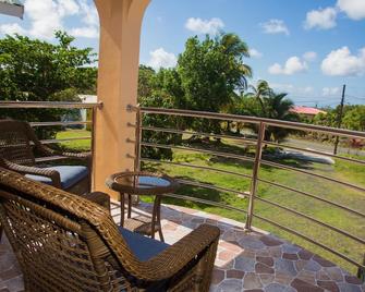 The Jean's Condos, ,sapphire Estate, Laborie , St.Lucia . A Home Away From Home - Vieux Fort - Balcony