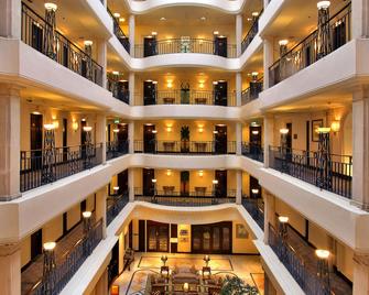 Itc Windsor, A Luxury Collection Hotel, Bengaluru - באנגאלור - בר