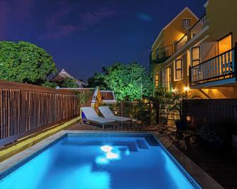 New Drift Hotels - Віллемстад - Басейн