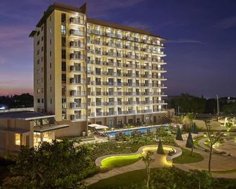 Quest Hotel Tagaytay - Tagaytay - Edificio