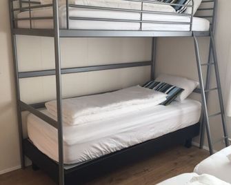 Steinn Farm Private Apartment - Sauðarkrokur - Bedroom