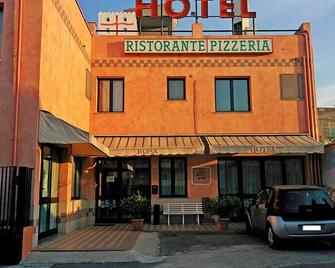 Rosa Hotel - Capoterra