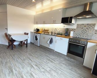 T2 en Rdc sans marche, calme, parking, idéalement placé - Issoire - Cocina