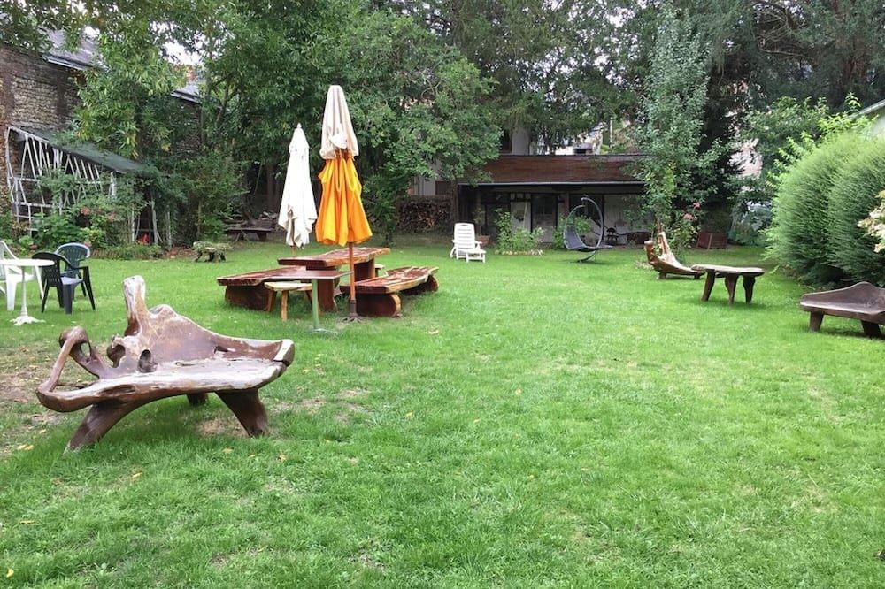 Hotel La Diligence - הונפלואור - פטיו