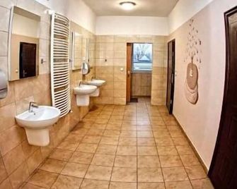 Hostel mPark Myslowice - Mysłowice - Łazienka