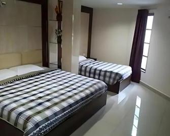 Admiral Hotel - Pangkor - Bedroom