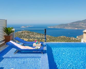 Villa La Mer Kalkan - 4 Bedroom Luxury Villa - Kalkan - Pool