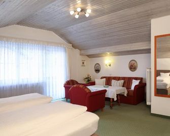 Hotel Steffl Garni inkl Chiemgau Karte - רופולדינג - חדר שינה