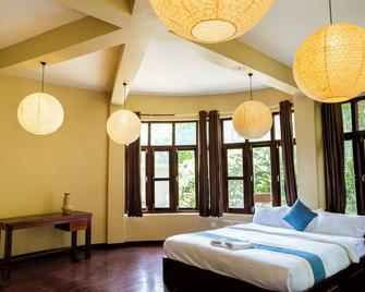Krazy Gecko Resort - 博卡拉 - 臥室