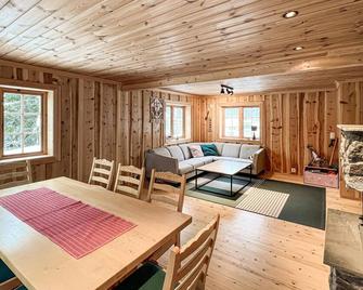 2 Bedroom Nice Home In Aust- Torpa - Aust-Torpa - Restaurante
